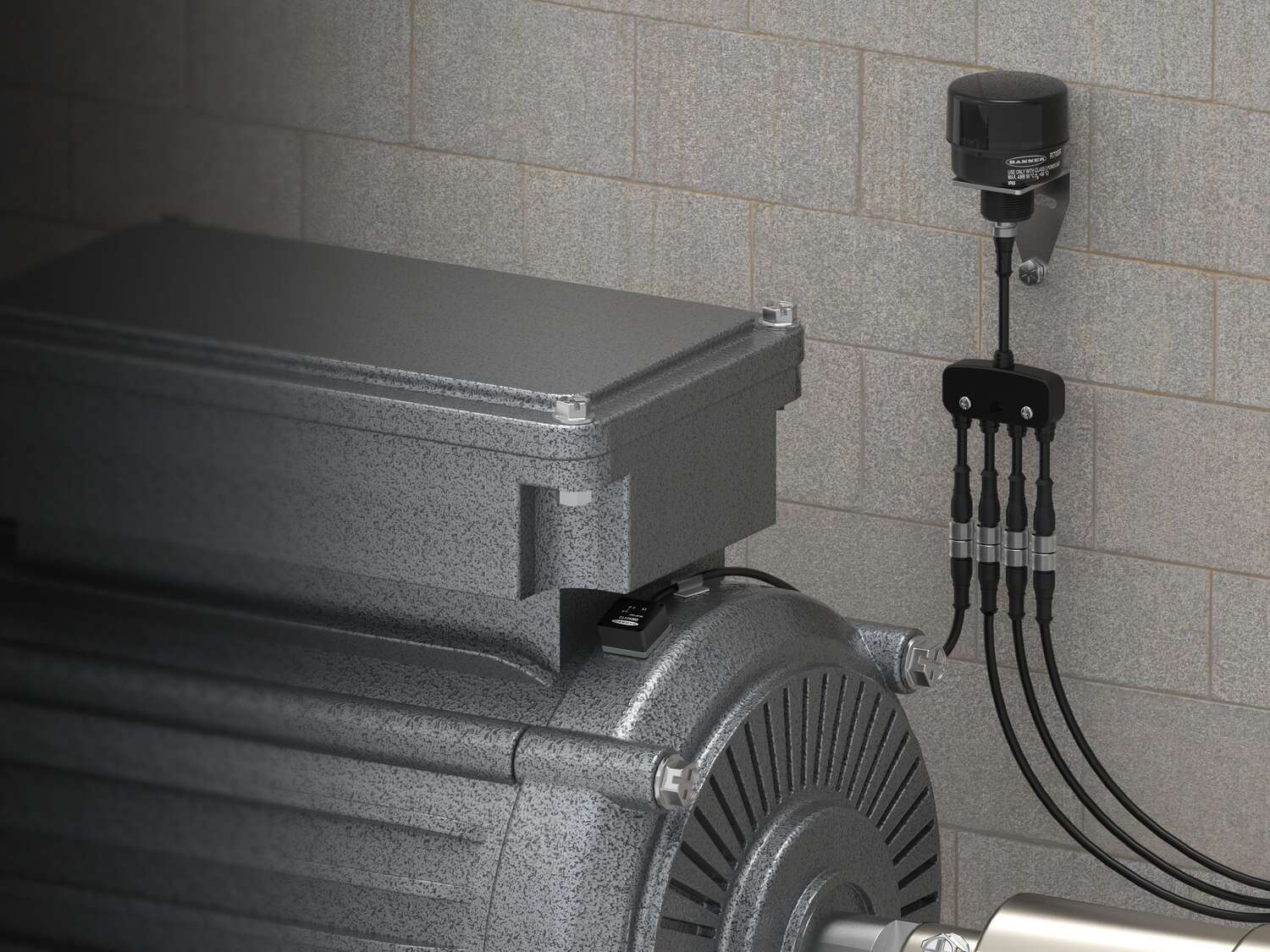 QM30VT2, R70SR, CSA4-M1251M1251M1251M1251 with motor sensing vibration